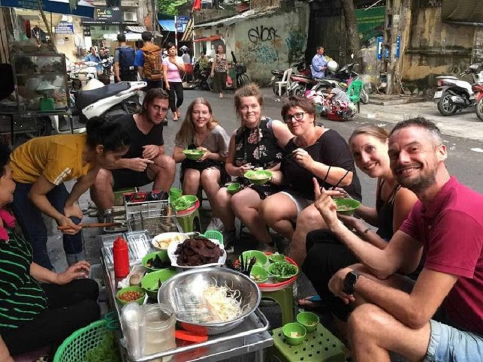 Vượt Singapore và Bangkok, thành phố duy nhất của Việt Nam lọt Top 2 ẩm thực đường phố ngon nhất châu Á- Ảnh 1.