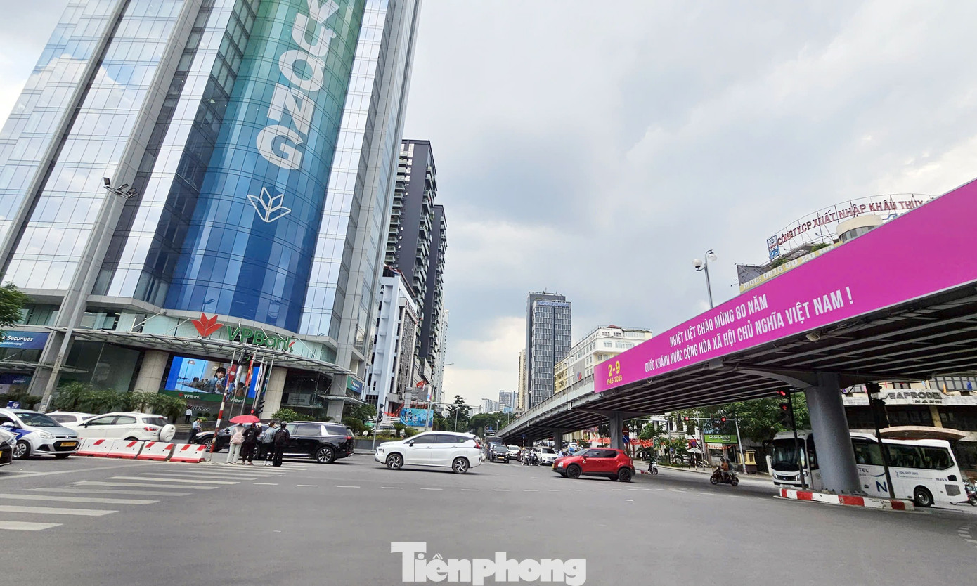 Không phải phố cổ, những tuyến đường ở Hà Nội có giá rao bán vượt 1 tỷ đồng/m2- Ảnh 8.