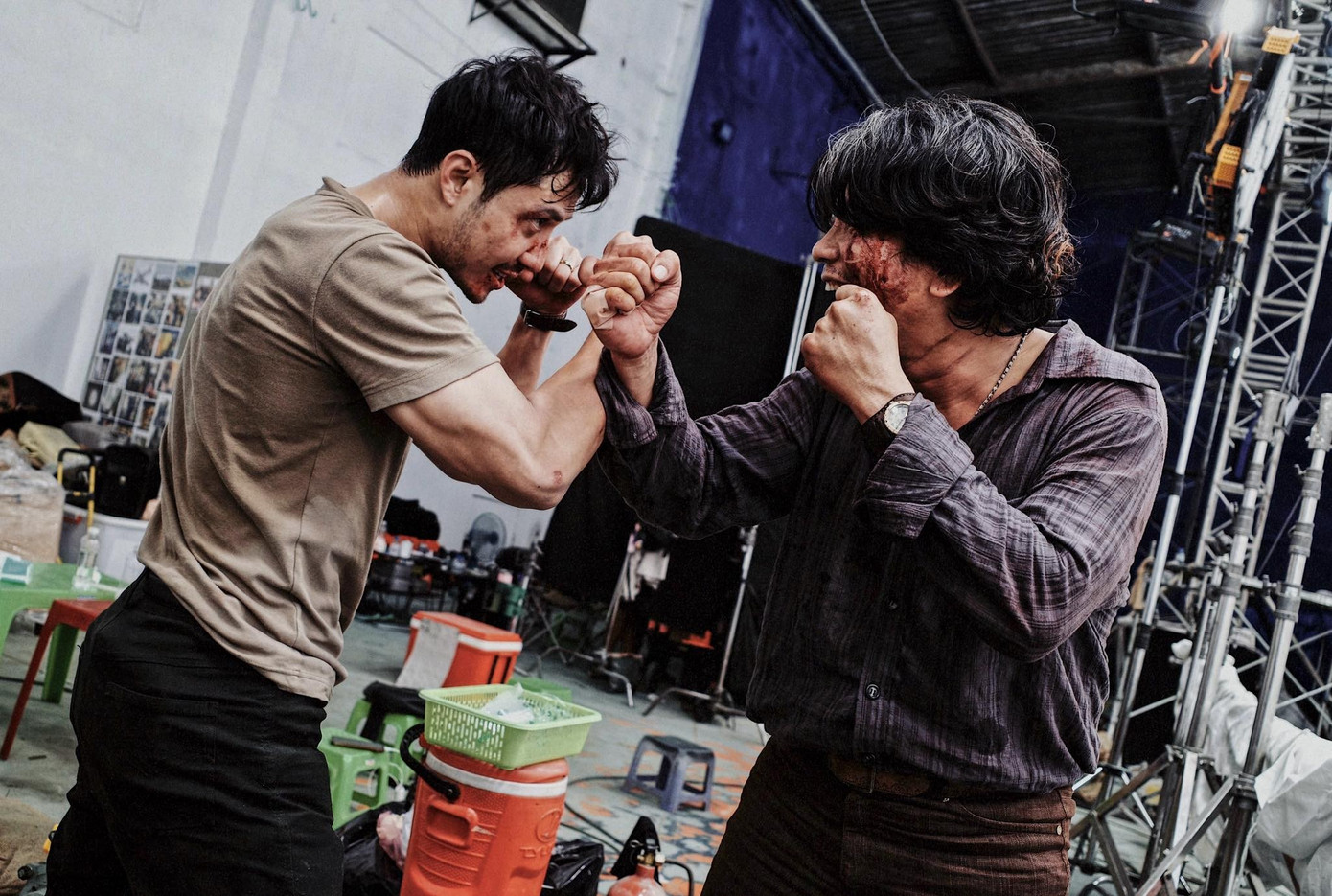 Dàn trai đẹp đóng cảnh vệ, không tặc- Ảnh 2.