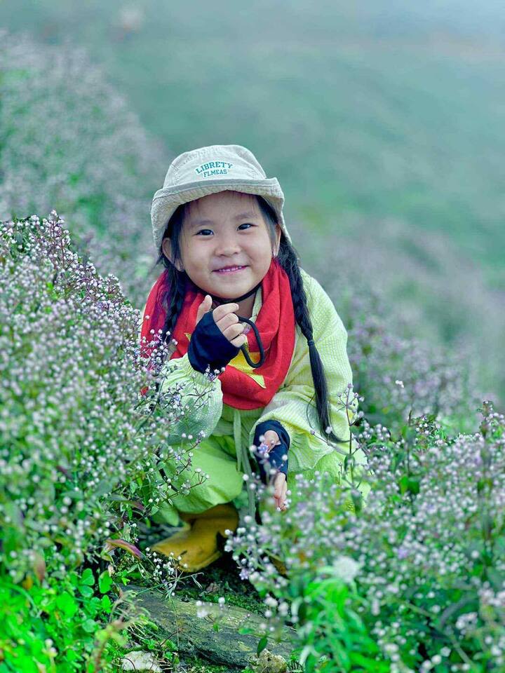Bé 5 tuổi gây sốt mạng khi cùng mẹ chinh phục top 5 đỉnh núi cao nhất Việt Nam- Ảnh 10.
