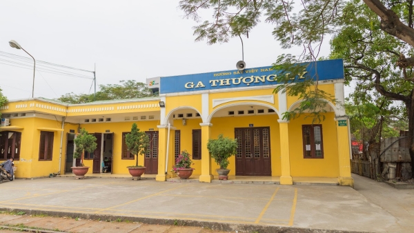 Chuyến tàu đi hơn 40km, mất hơn 1 giờ đồng hồ, giá vé chỉ 55.000 đồng: Rất tiện nhưng nhiều người chưa biết- Ảnh 4.