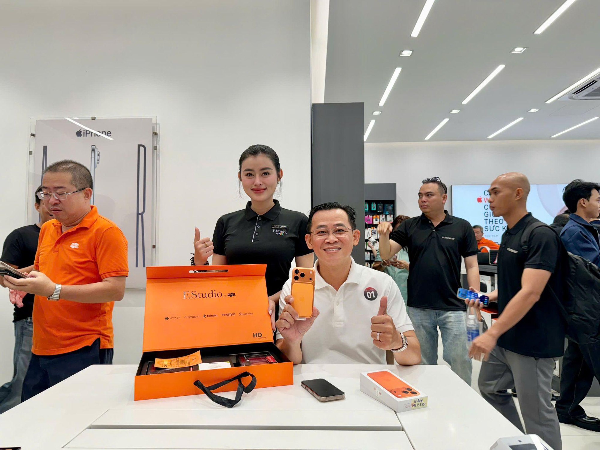 Mua ngay iPhone 17 và iPhone Air tại FPT Shop với ưu đãi lên đến 8 triệu đồng, bảo hành đến 17 tháng- Ảnh 2.