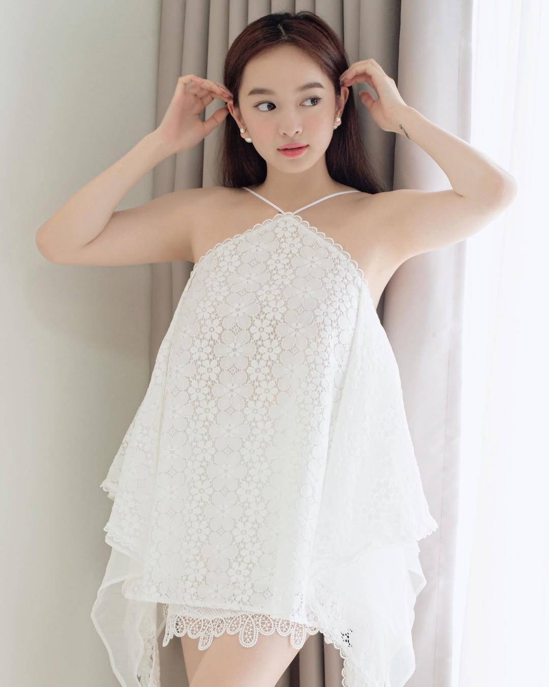 Nữ tiếp viên hàng không cao 1m55 