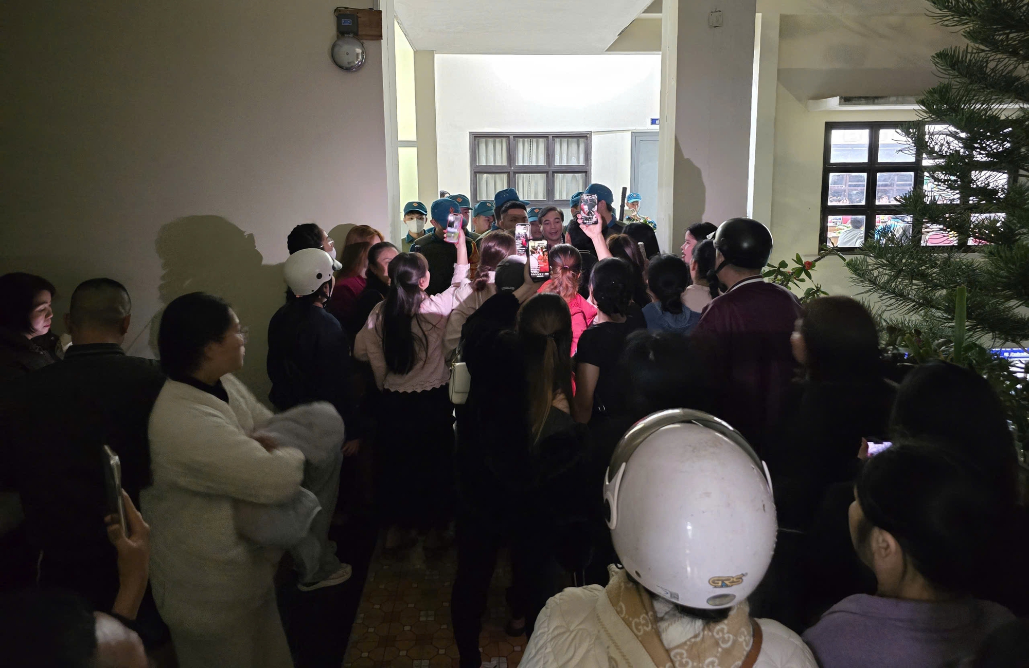 Cuộc đối chất giữa đêm về thực phẩm bẩn trong trường học ở Đà Lạt- Ảnh 1.