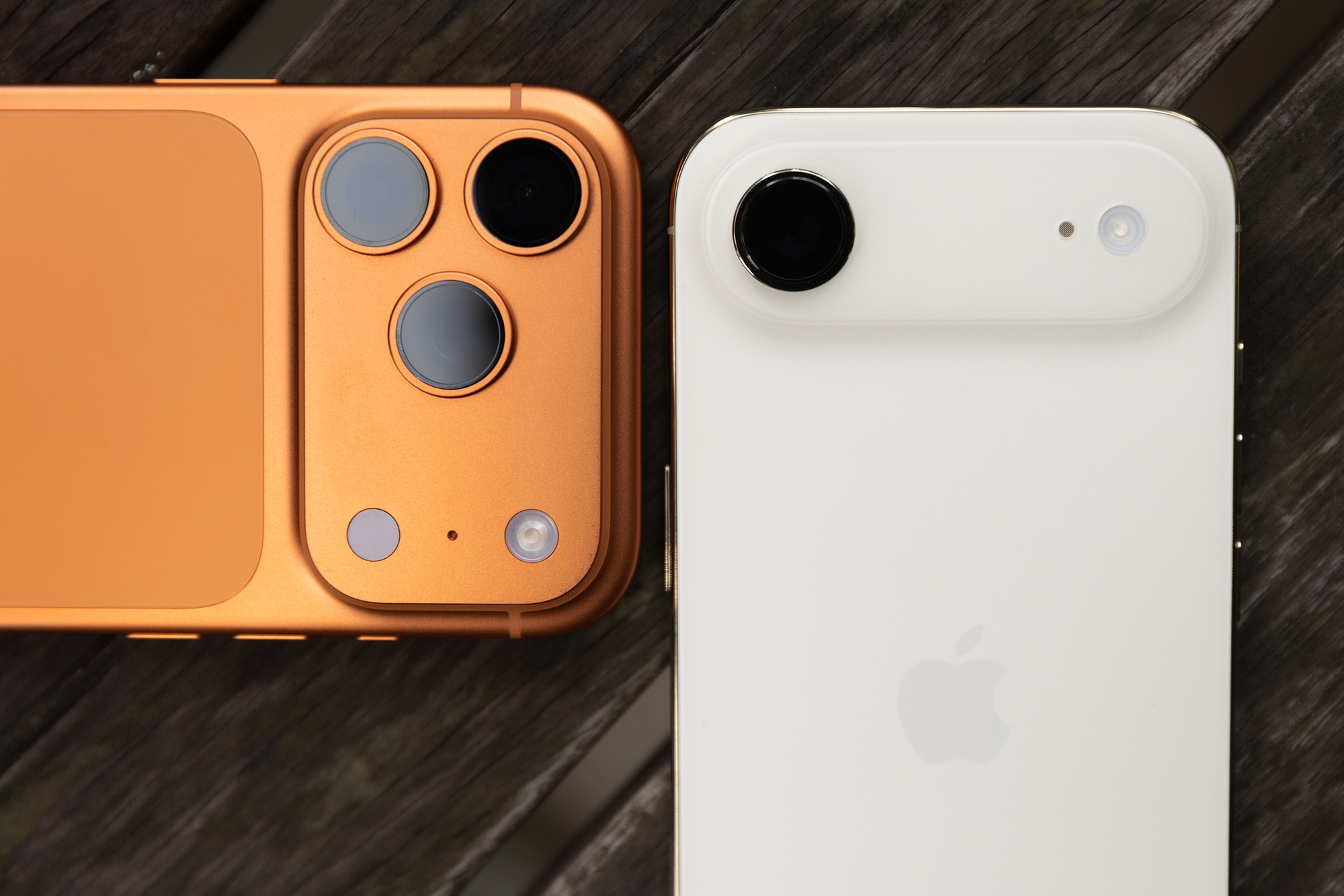 Mở hộp chiếc iPhone mỏng nhất thế giới vừa mở bán chính hãng tại Việt Nam- Ảnh 14.