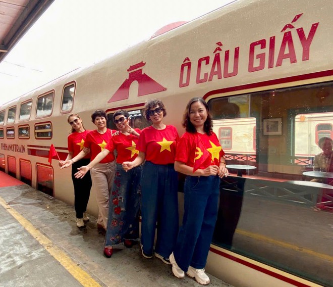 Chuyến tàu 2 tầng cải tạo từ toa xe cũ, chạy qua 5 ga: Thông tin mới nhất về giá vé, thời gian chạy- Ảnh 7.