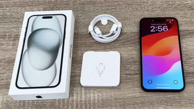 Khách mua 12 iPhone, tổng giá 360 triệu đồng, chuyển khoản ngay không mặc cả, không cần hóa đơn: Chủ cửa hàng hoảng hồn báo cảnh sát- Ảnh 1. Khách mua 12 iPhone, tổng giá 360 triệu đồng, chuyển khoản ngay không mặc cả, không cần hóa đơn: Chủ cửa hàng hoảng hồn báo cảnh sát- Ảnh 1.