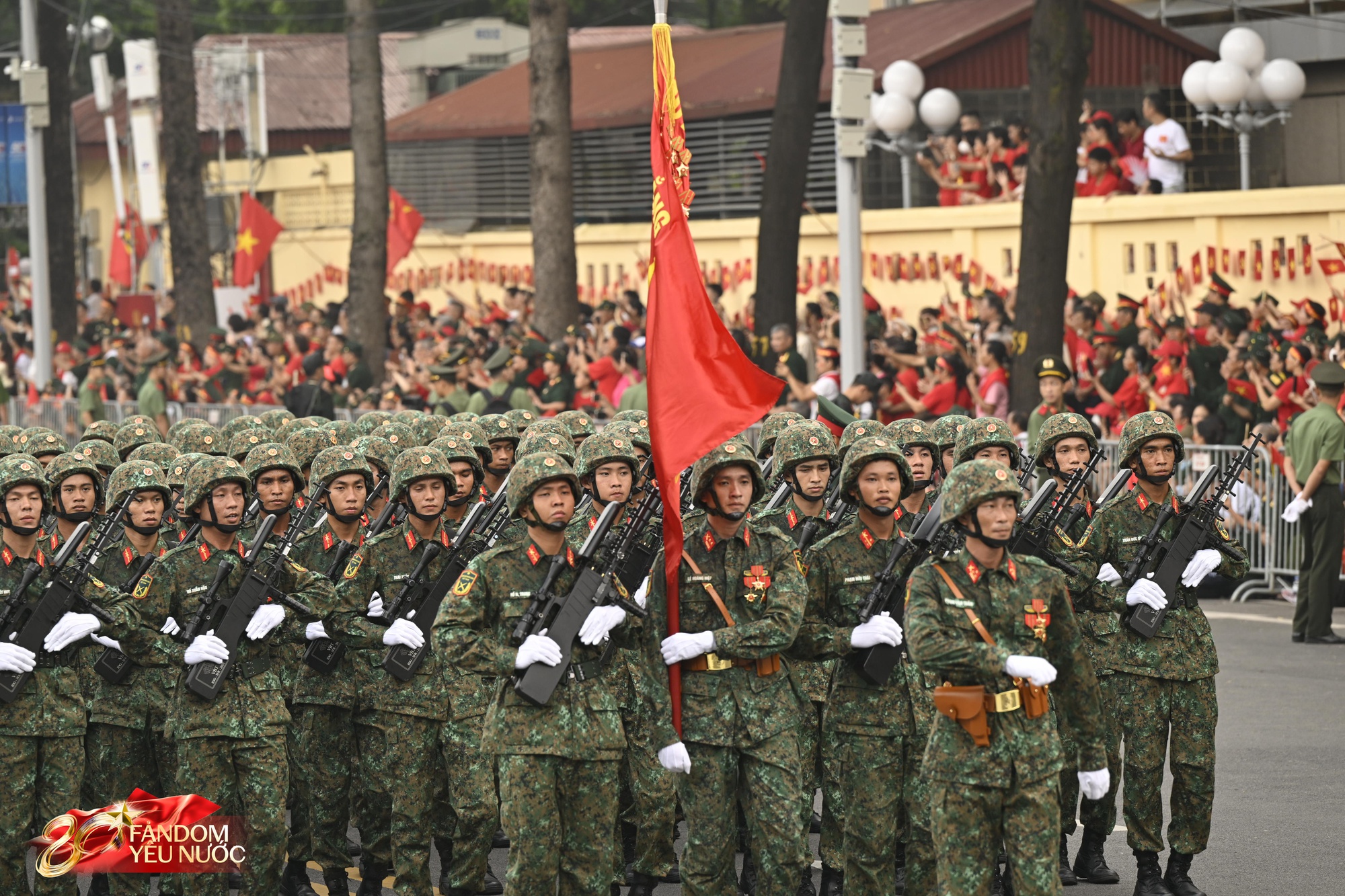 Lê Hoàng Hiệp đổ mổ hôi, tập trung cao độ tạo nên khoảnh khắc để đời ngày 2/9- Ảnh 1.