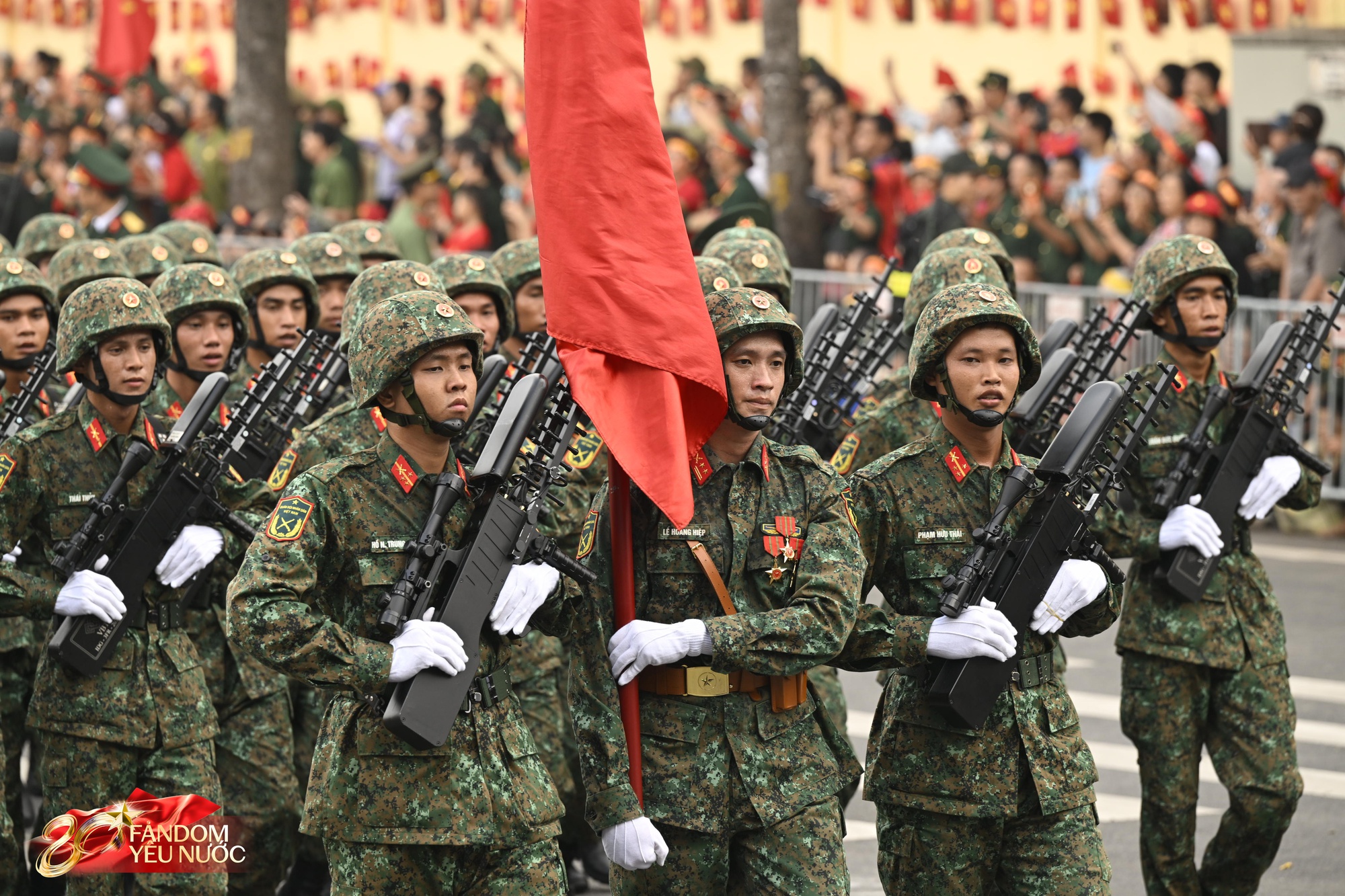 Lê Hoàng Hiệp đổ mổ hôi, tập trung cao độ tạo nên khoảnh khắc để đời ngày 2/9- Ảnh 8.