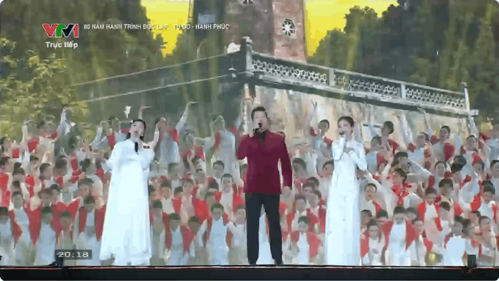 Nữ ca sĩ hát mở màn concert Quốc gia đặc biệt: Là Em Xinh duy nhất mang quân hàm Thượng úy, cực đắt show dịp Đại lễ 2/9- Ảnh 2.