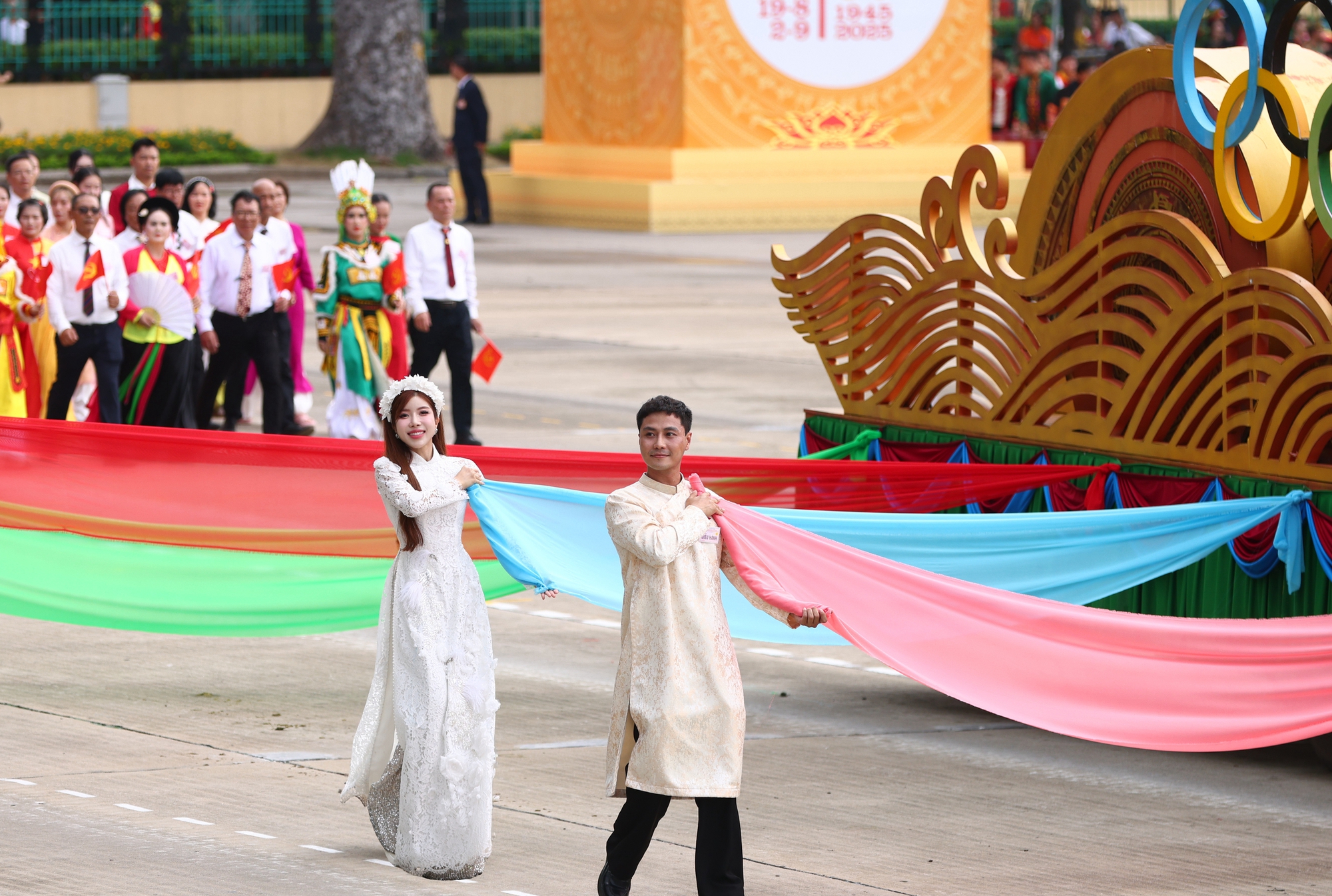 Trang Pháp một năm trưởng thành- Ảnh 1.