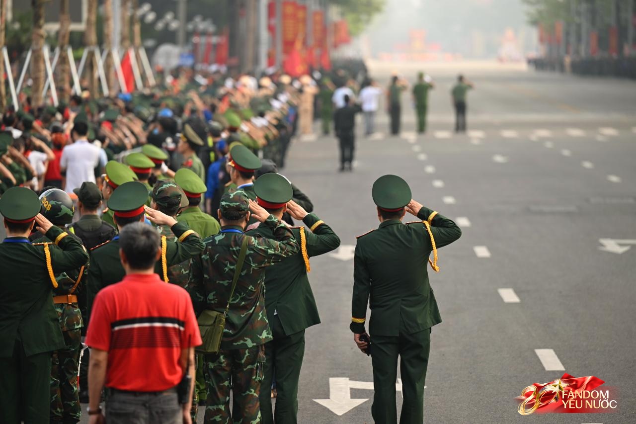 Lời chào đầu tiên của buổi sáng Tết Độc Lập- Ảnh 10.