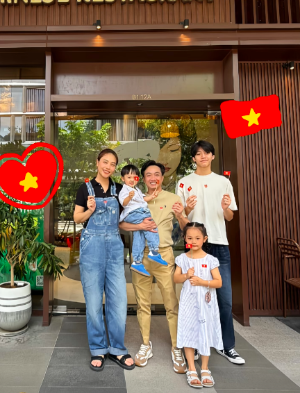 Vợ chồng Quốc Cường – Đàm Thu Trang chia sẻ ảnh mừng Quốc khánh 2/9, visual của Subeo lại gây sốt- Ảnh 1.