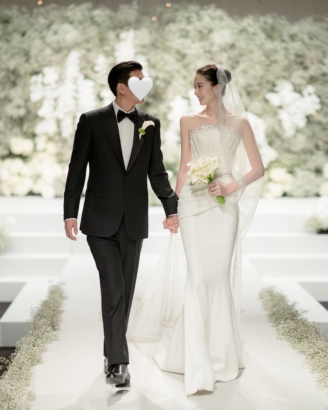 5 màn “thoát ế” làm chao đảo showbiz: Cú lừa thế kỷ này cũng không sốc bằng Kim Jong Kook bỗng dưng lấy vợ!- Ảnh 7.