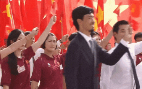 Đen Vâu và Hoa hậu cao nhất Vbiz chung khung hình, nhìn kỹ phát hiện 1 chi tiết gây bất ngờ- Ảnh 2.