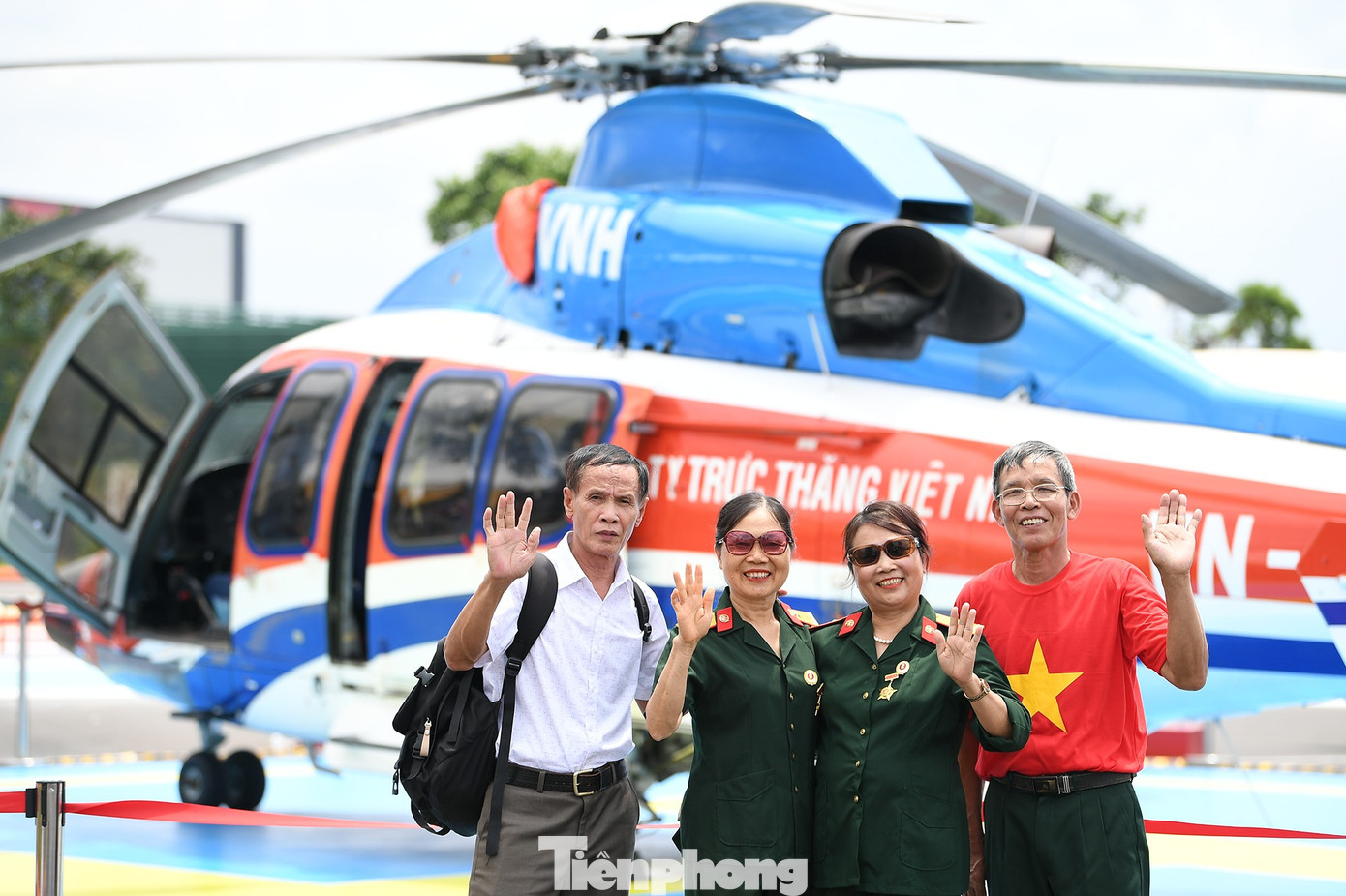 Tận thấy máy bay chở khách VIP, cứu hộ có thể tự động lái của Việt Nam- Ảnh 12.