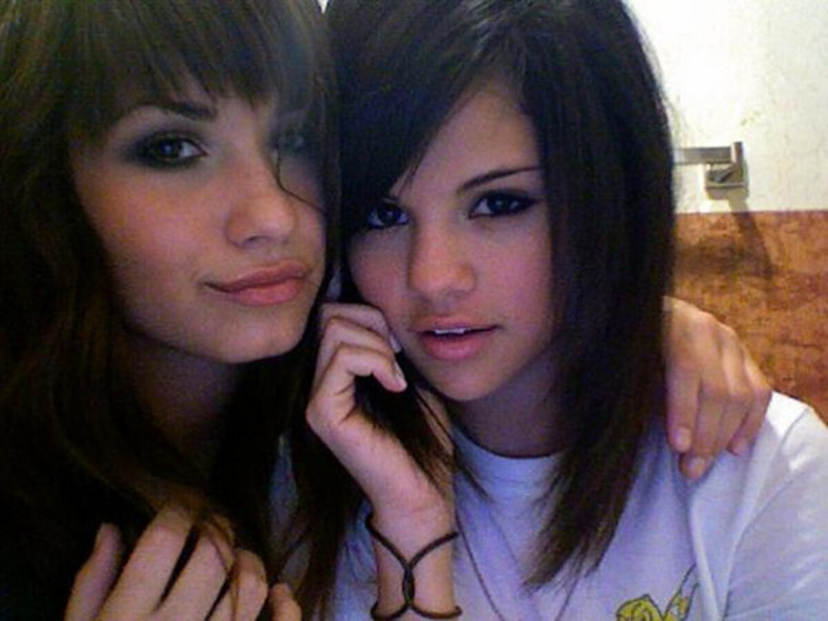 Câu trả lời cho tình bạn giữa Selena Gomez và Demi Lovato sau 11 năm cạch mặt- Ảnh 5.