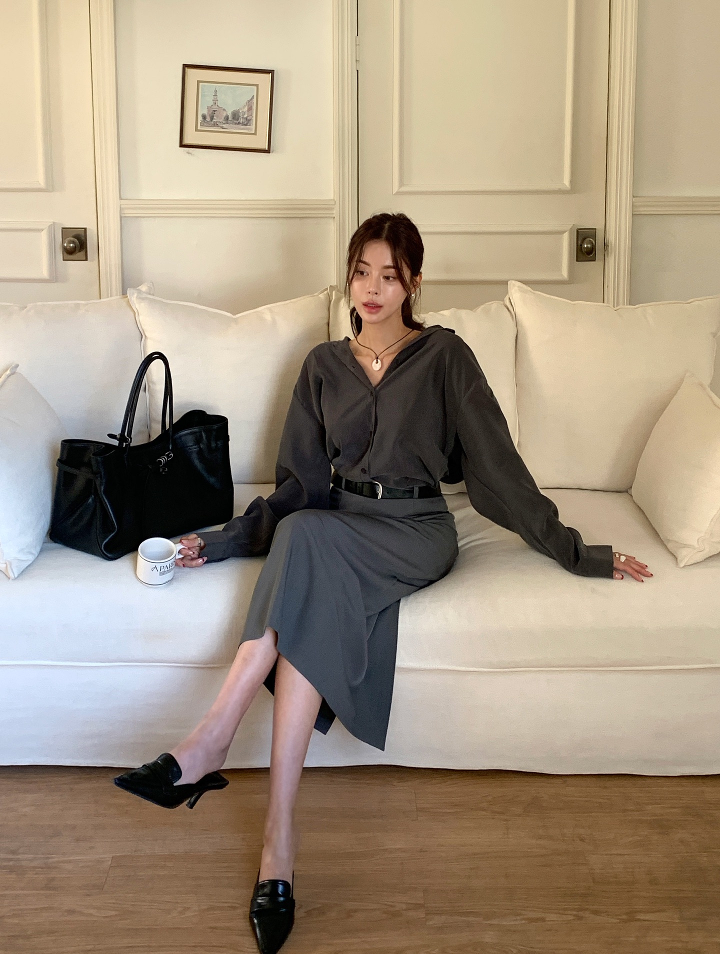 10 set đồ màu trầm đúng chất thu dành cho nàng thích sự trang nhã, sang trọng- Ảnh 2.