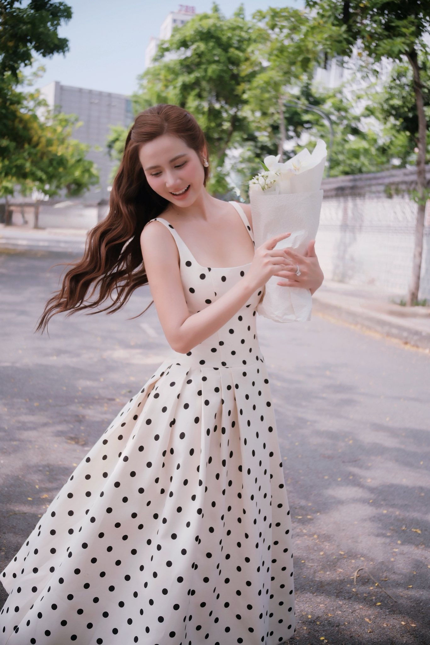 Mỹ nhân Vbiz làm mẹ đơn thân sở hữu khối tài sản khủng, nói gì trước nghi vấn khi mặc váy cưới?- Ảnh 4.