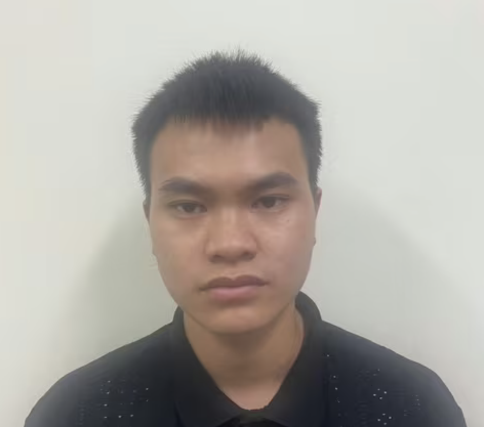 "Tổng tài" trong vụ hành hung nhân viên quán cà phê khai gì khi làm việc với công an?- Ảnh 1. "Tổng tài" trong vụ hành hung nhân viên quán cà phê khai gì khi làm việc với công an?- Ảnh 1.