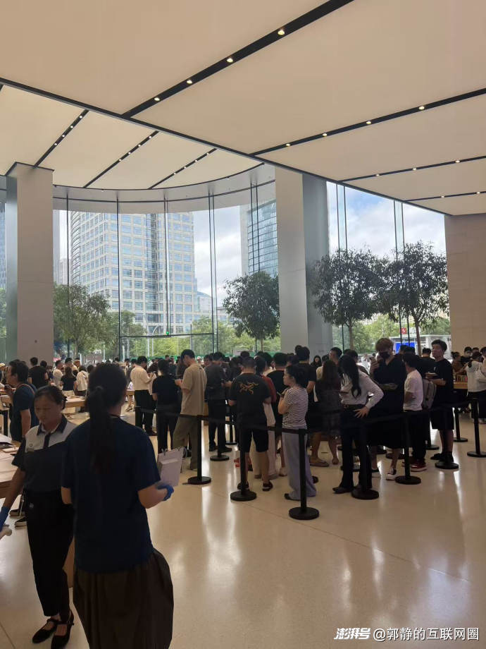 Không cần chen chúc xếp hàng, người Trung Quốc mua iPhone 17 nhanh như đặt đồ ăn- Ảnh 2.
