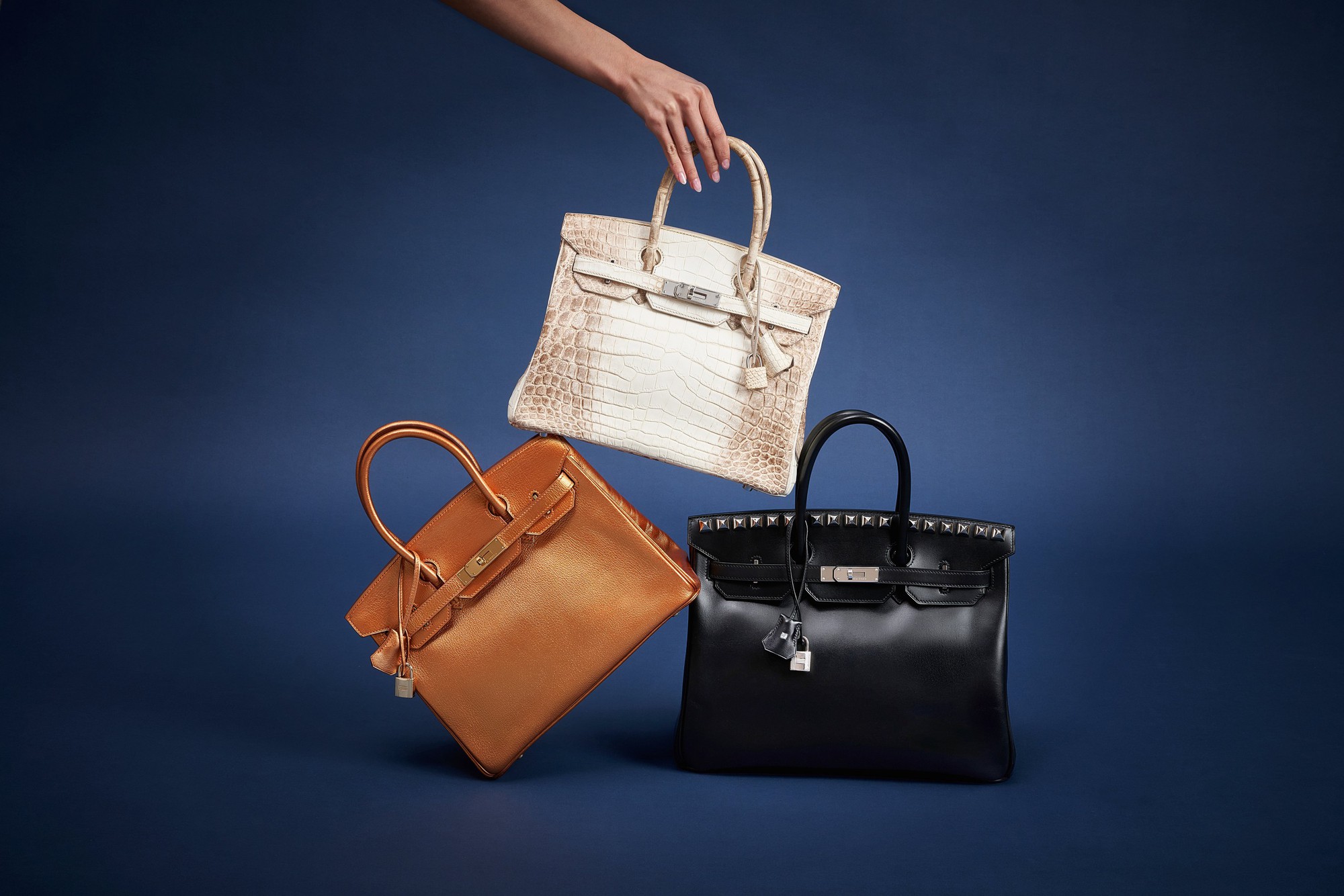 Khoảnh khắc phản tỉnh trong "30 Chưa Phải Là Hết": Khi một chiếc túi Hermes có thể định giá cả con người- Ảnh 2.