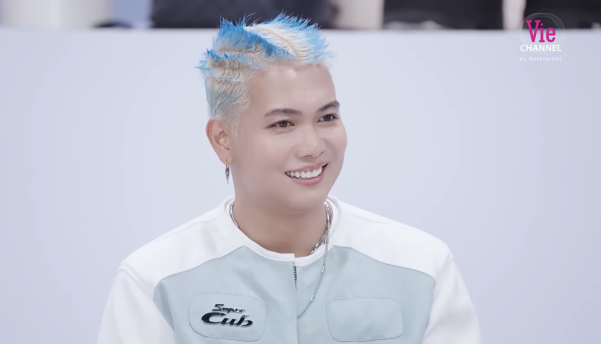 Không thể nhận ra đây là BigDaddy, Emily cũng đành bó tay- Ảnh 3.