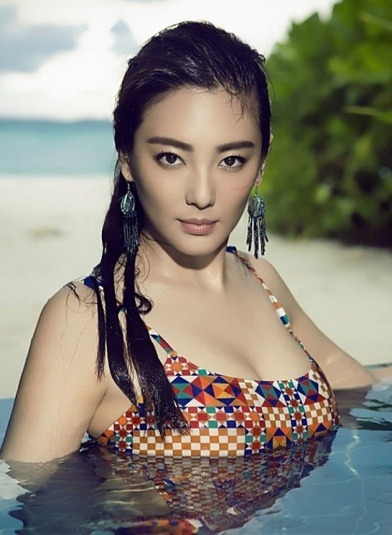 "Bản sao sexy nhất của Song Hye Kyo": Gây scandal dùng dao đâm chồng chấn động, giờ tìm hạnh phúc bên "phi công trẻ"- Ảnh 2.