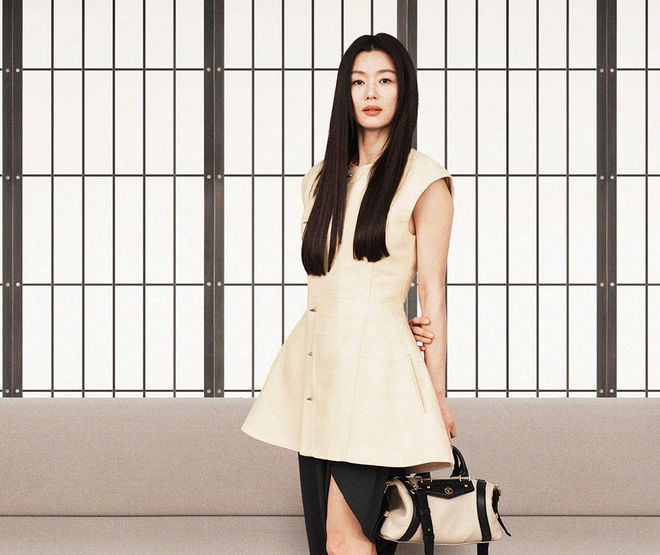 "Mợ chảnh" Jeon Ji Hyun đang giẫm lên chính vết xe đổ của Jang Na Ra 16 năm về trước- Ảnh 2.