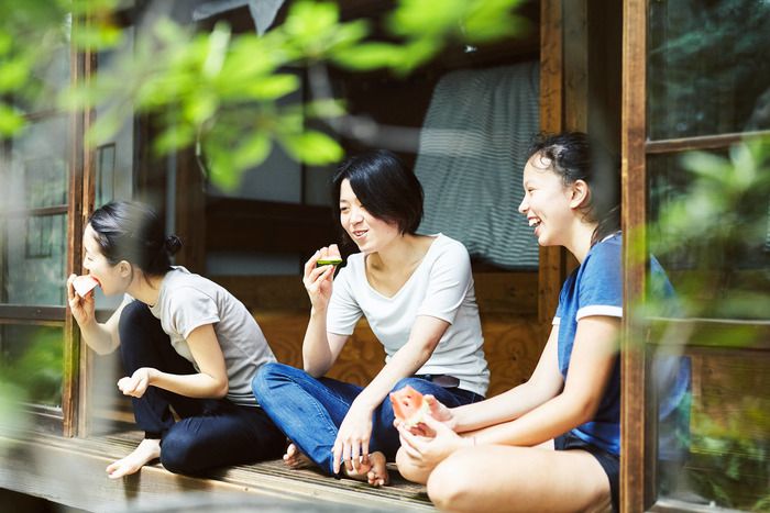Không phải cho con nhiều của cải thừa kế, người về hưu "cất tiền" vào 5 chỗ này mới được hạnh phúc- Ảnh 2.