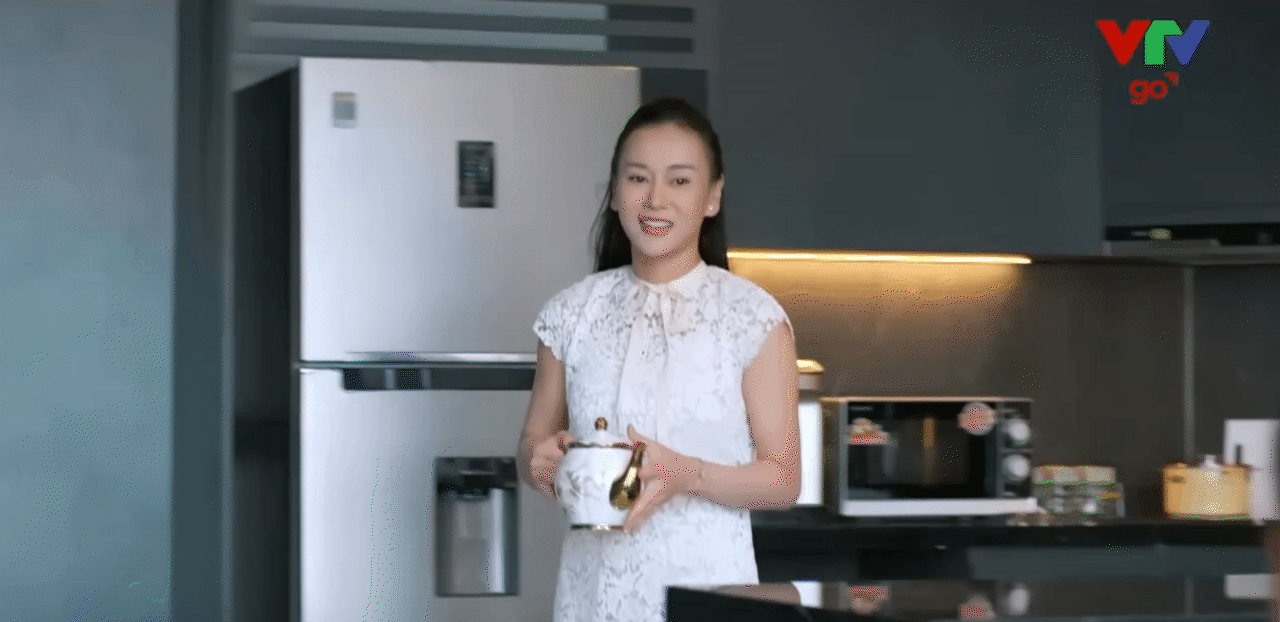Hóa ra Phương Oanh cũng diện 