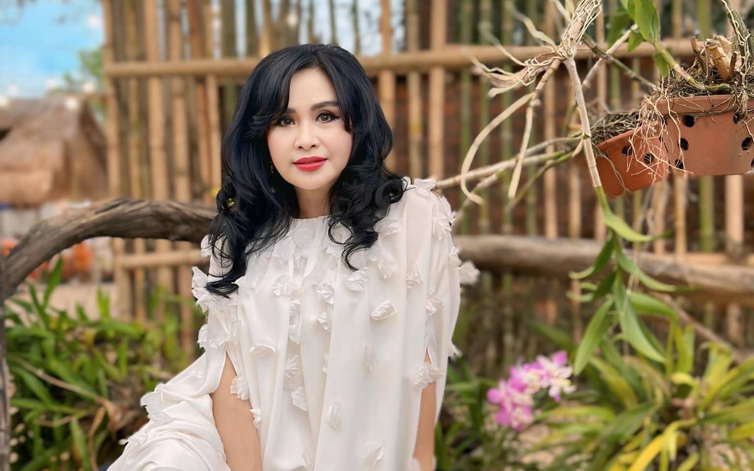 Ca khúc khiến nữ NSND sắp lấy chồng ở tuổi 56 phải thốt lên với nhạc sĩ Quốc Trung "em chịu thua"- Ảnh 2.