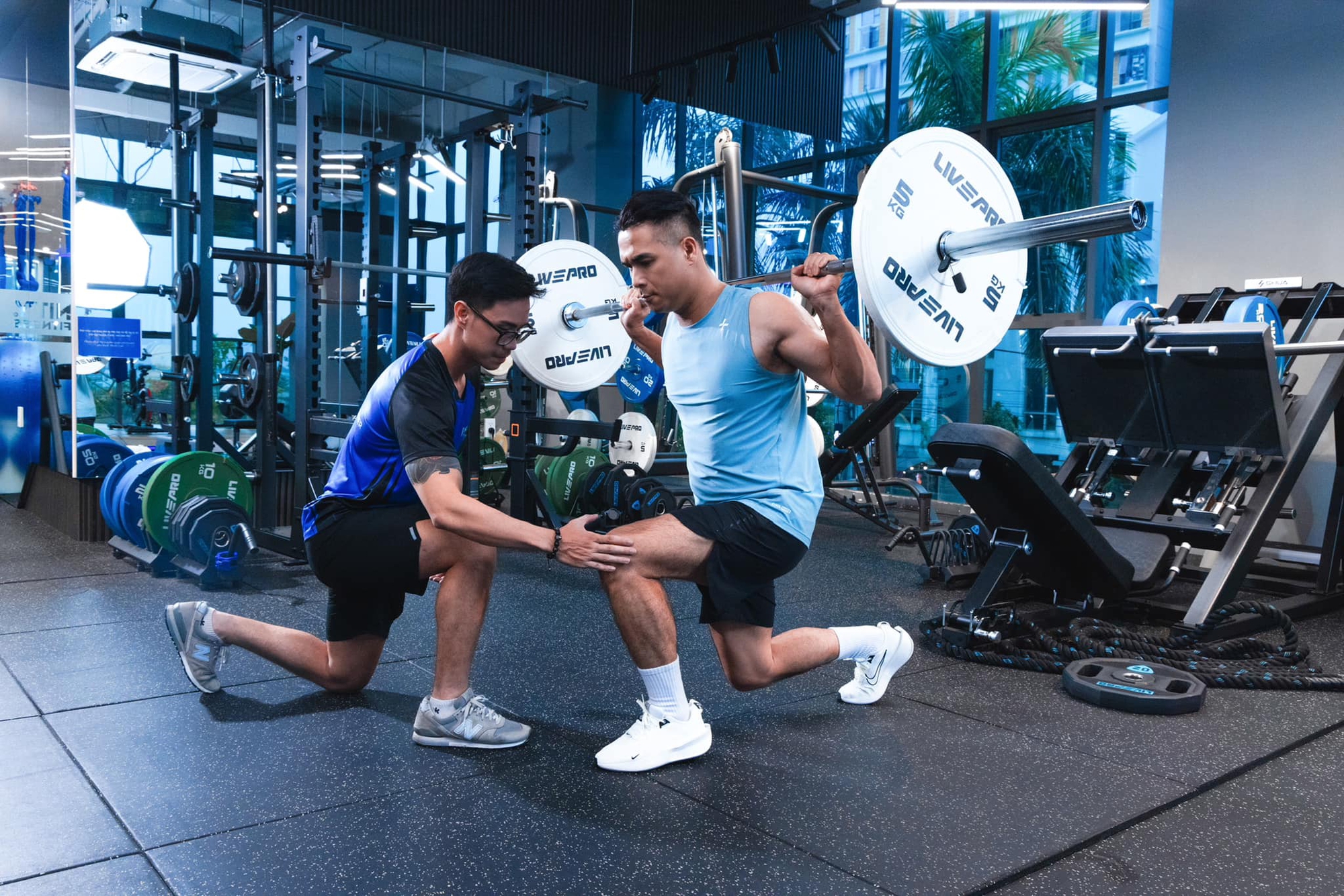 Top 3 nam thần U40 - U50 Vbiz mê thể thao: Càng lớn tuổi càng phong độ, body săn chắc khó tin- Ảnh 17.