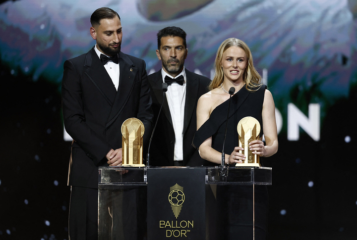 Dembele giành Quả bóng vàng: Gọi tên Messi, bật khóc cảm ơn mẹ- Ảnh 7.