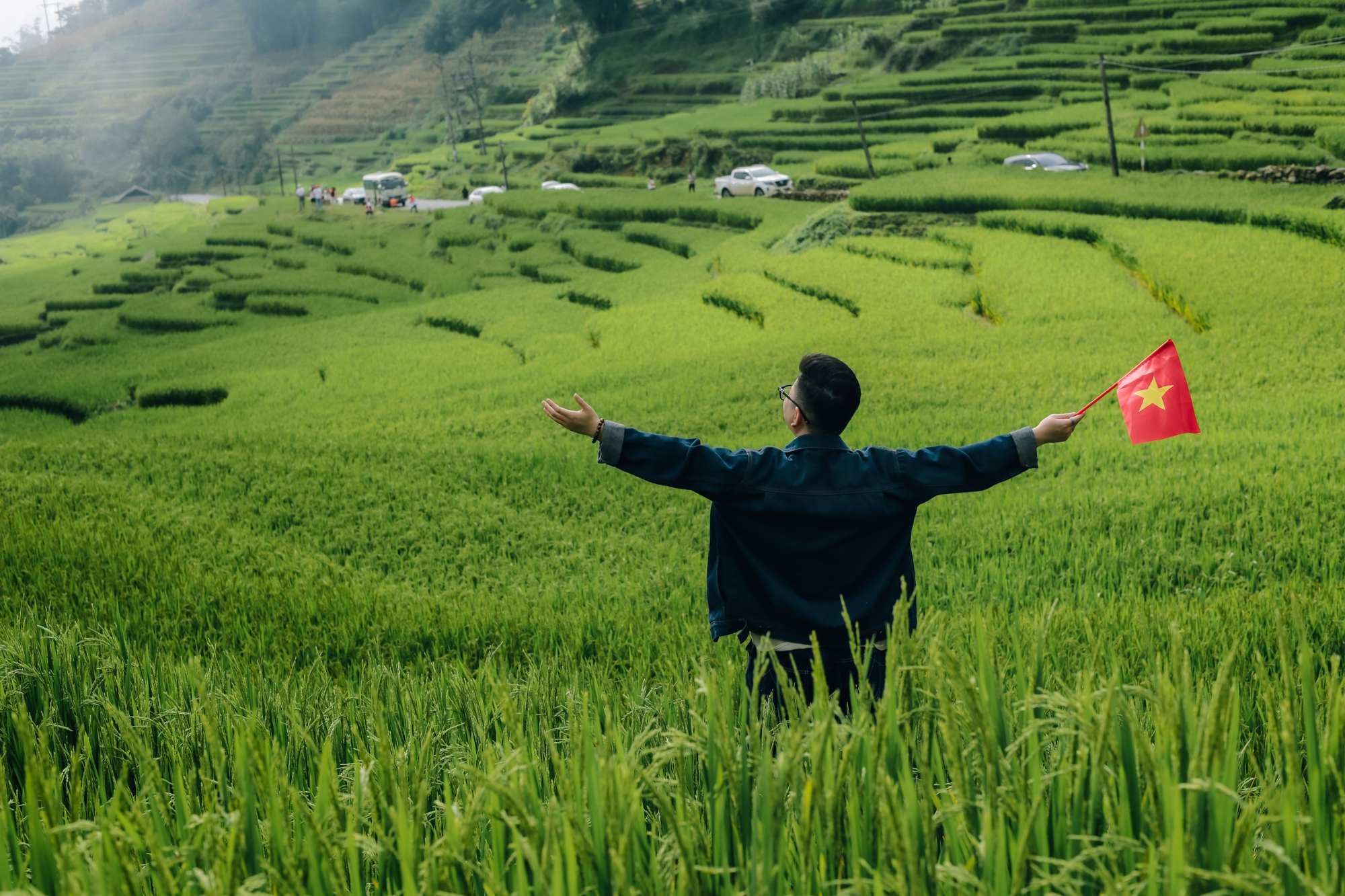 Mùa vàng trên non cao mời gọi bước chân lữ khách- Ảnh 4.