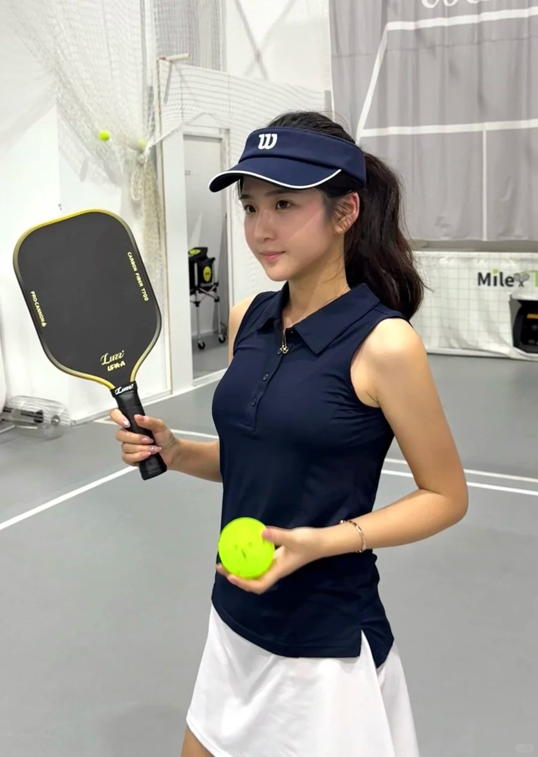 Pickleball girl mặc gì cho chuẩn? Một bên mê váy ngắn mát mẻ, một bên trung thành đồ dài tay- Ảnh 8.