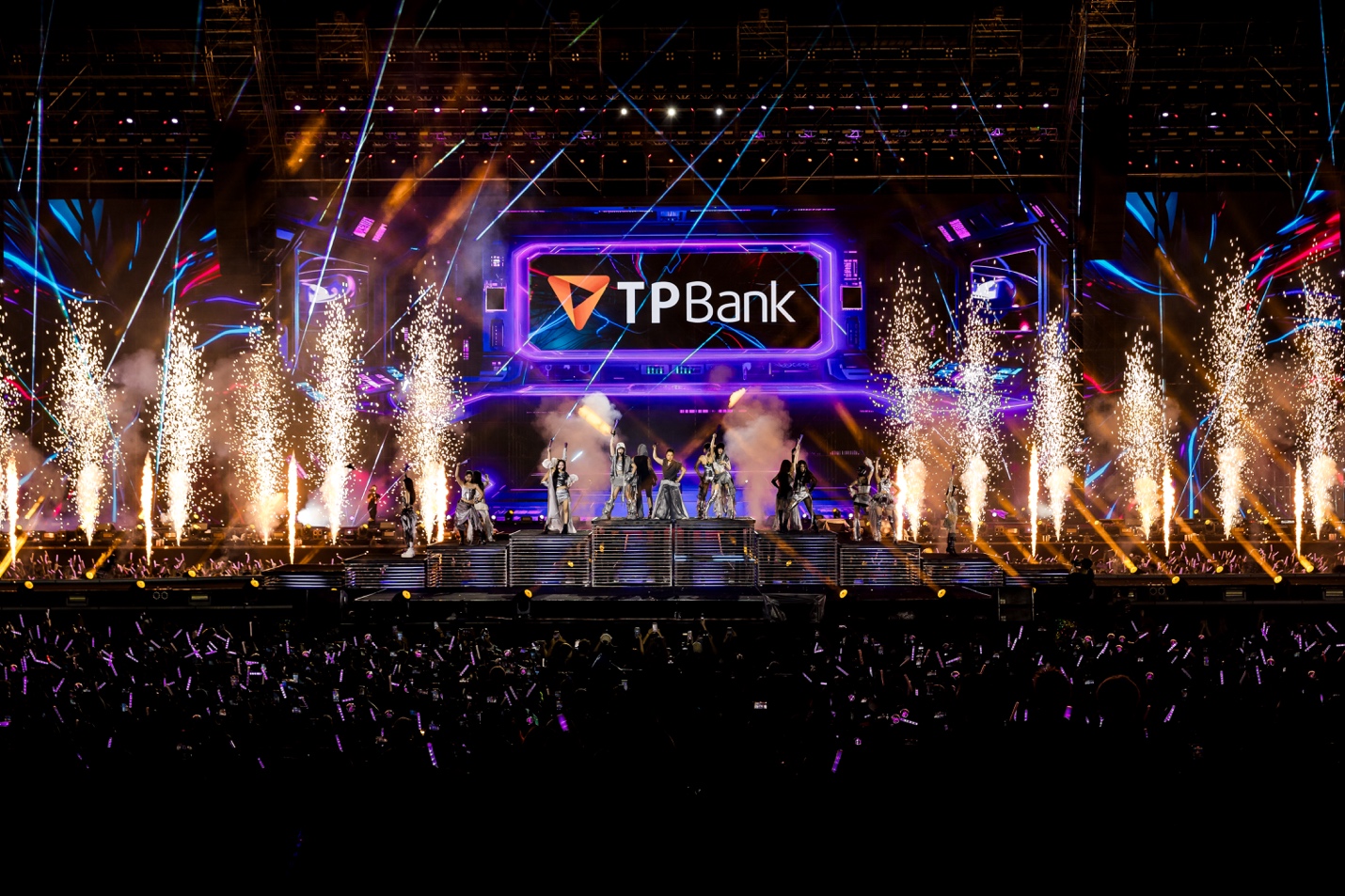 “Kim chủ” tâm lý nhất mùa concert gọi tên TPBank- Ảnh 1.
