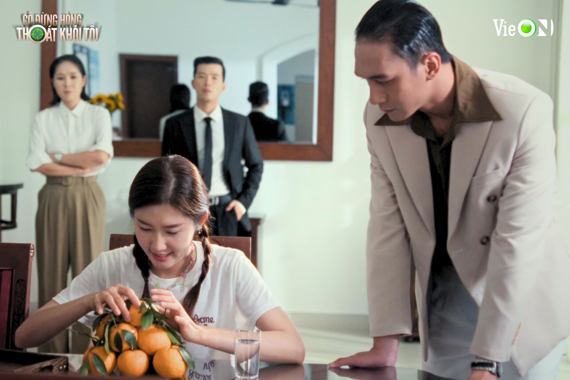 Vai diễn đa nhân cách của Thúy Ngân, hé lộ mối tình đặc biệt với Đỗ Nhật Hoàng trong “Cô Đừng Hòng Thoát Khỏi Tôi”- Ảnh 4.
