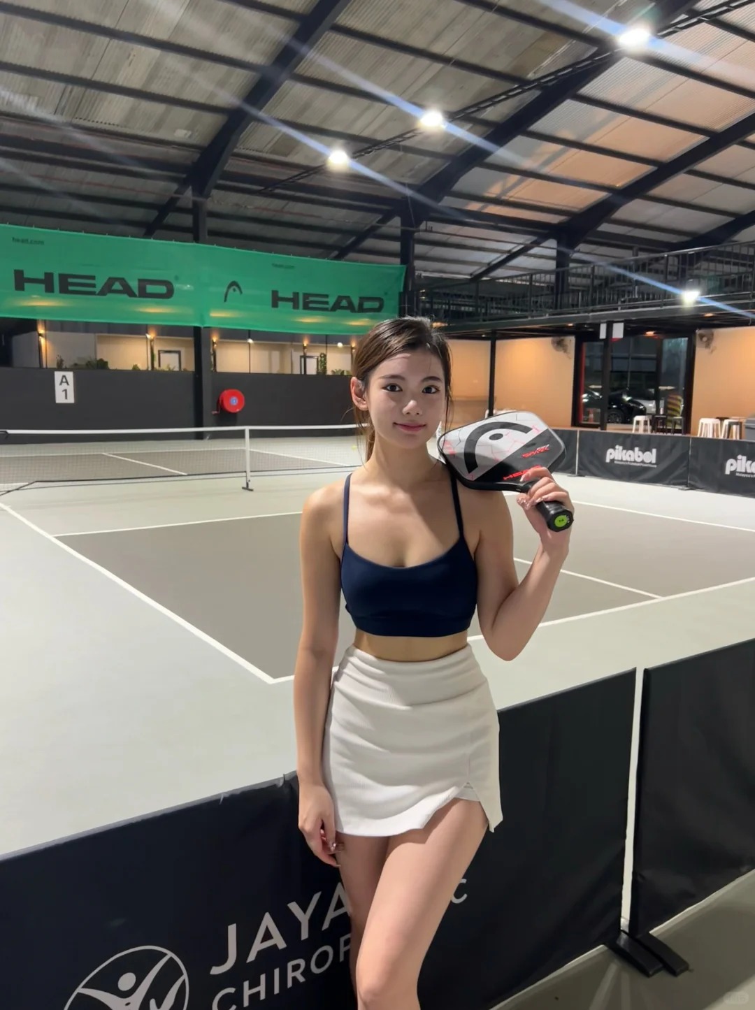 Pickleball girl mặc gì cho chuẩn? Một bên mê váy ngắn mát mẻ, một bên trung thành đồ dài tay- Ảnh 4.