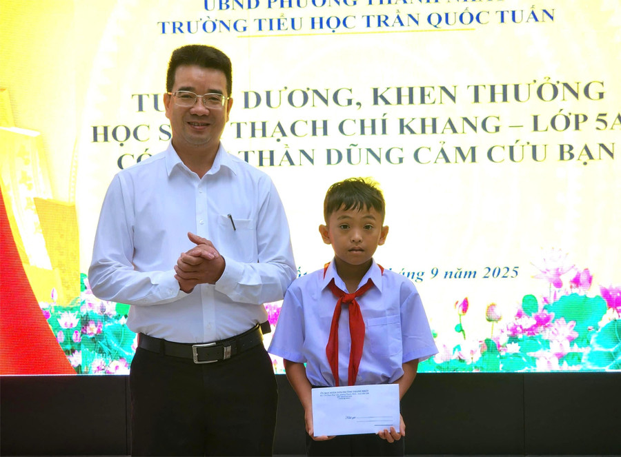 Biểu dương "người hùng nhí" trong vụ thảm án tại Đắk Lắk- Ảnh 3.