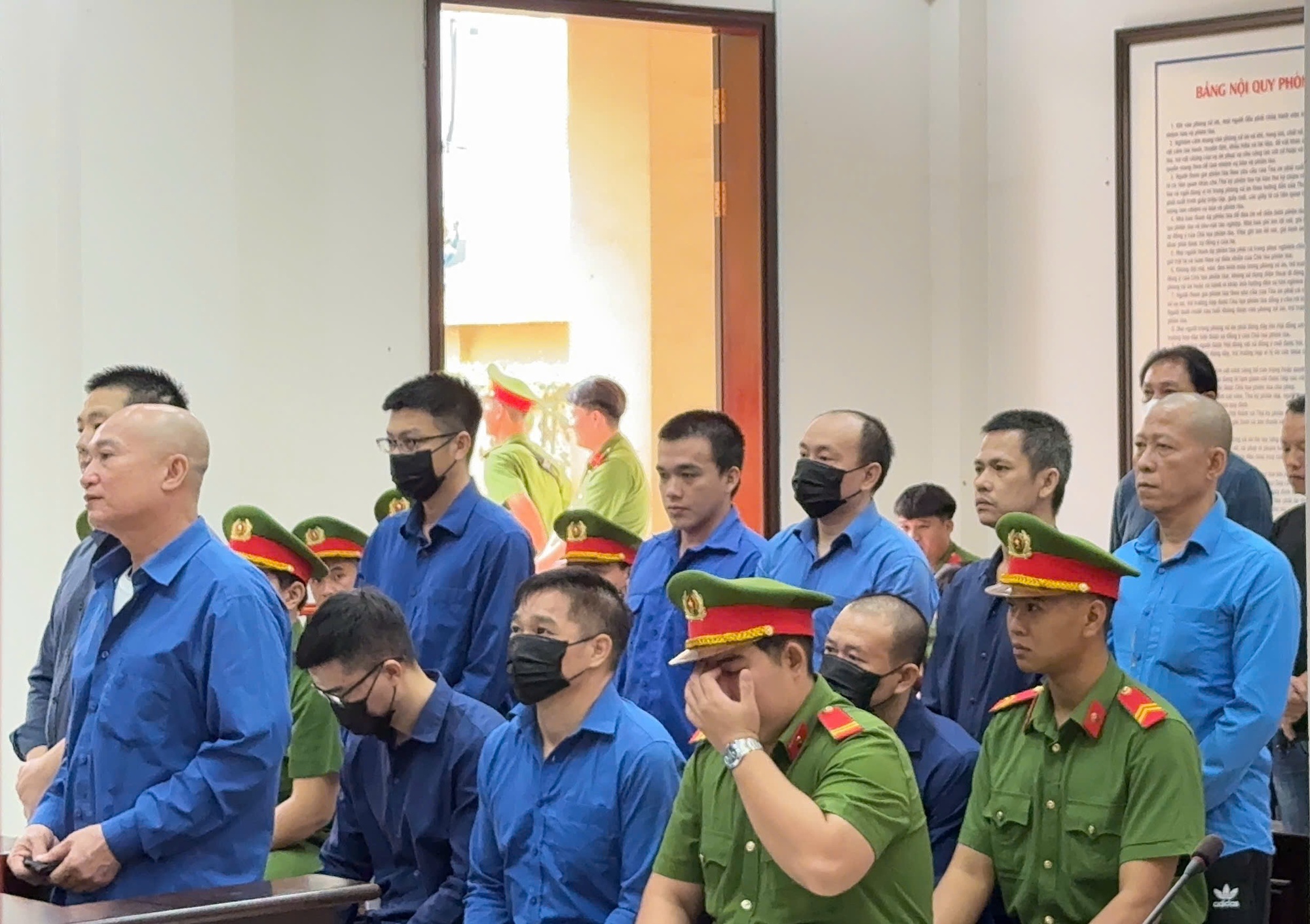 Bình “kiểm” nói bị trầm cảm, không nhớ phạm tội ra sao- Ảnh 1.
