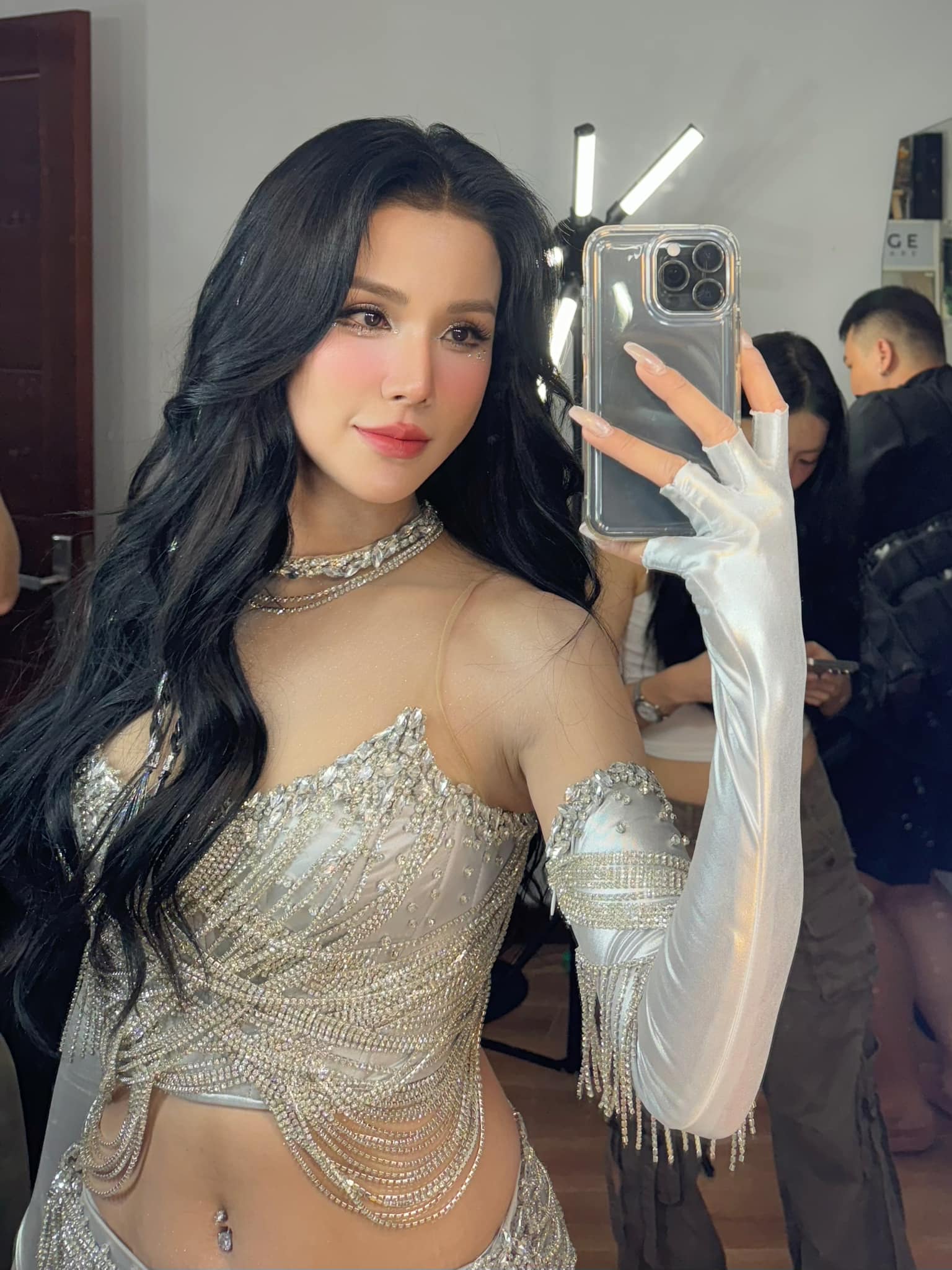 Nhan sắc của mẹ đơn thân nóng bỏng bậc nhất showbiz Việt, sở hữu biệt thự 600m2 ở TP.HCM- Ảnh 1.