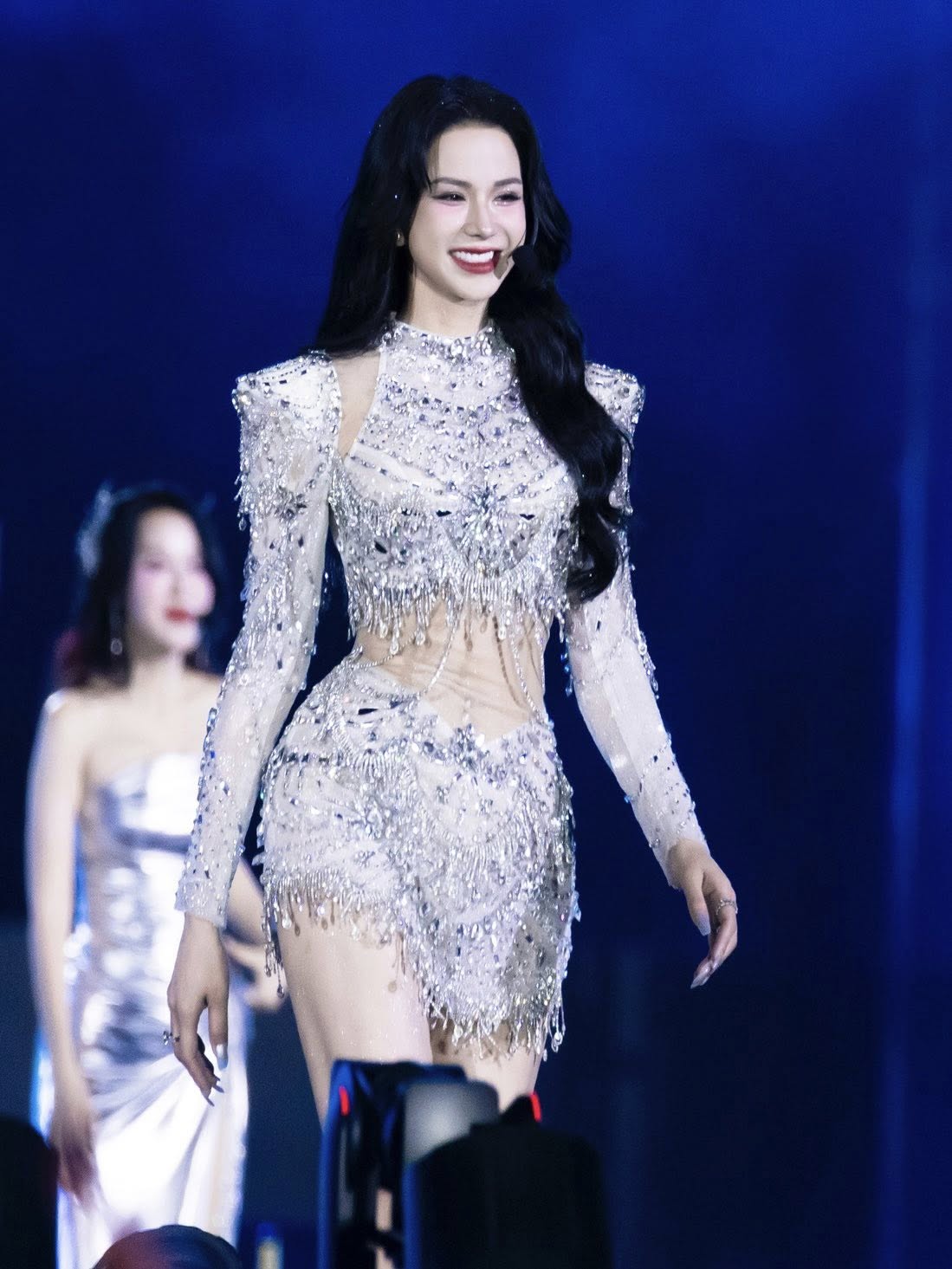 Nhan sắc của mẹ đơn thân nóng bỏng bậc nhất showbiz Việt, sở hữu biệt thự 600m2 ở TP.HCM- Ảnh 4.