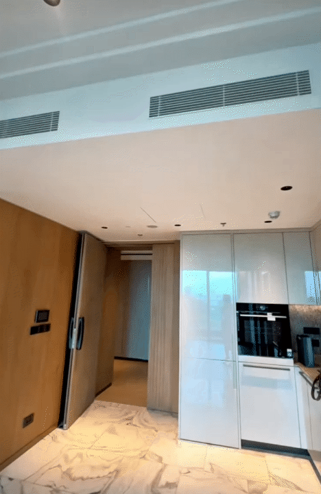 Cận cảnh bên trong căn hộ 50m² giá 21 tỷ giữa trung tâm Sài Gòn: Không gian nhỏ nhưng xa hoa “triệu đô”- Ảnh 3.