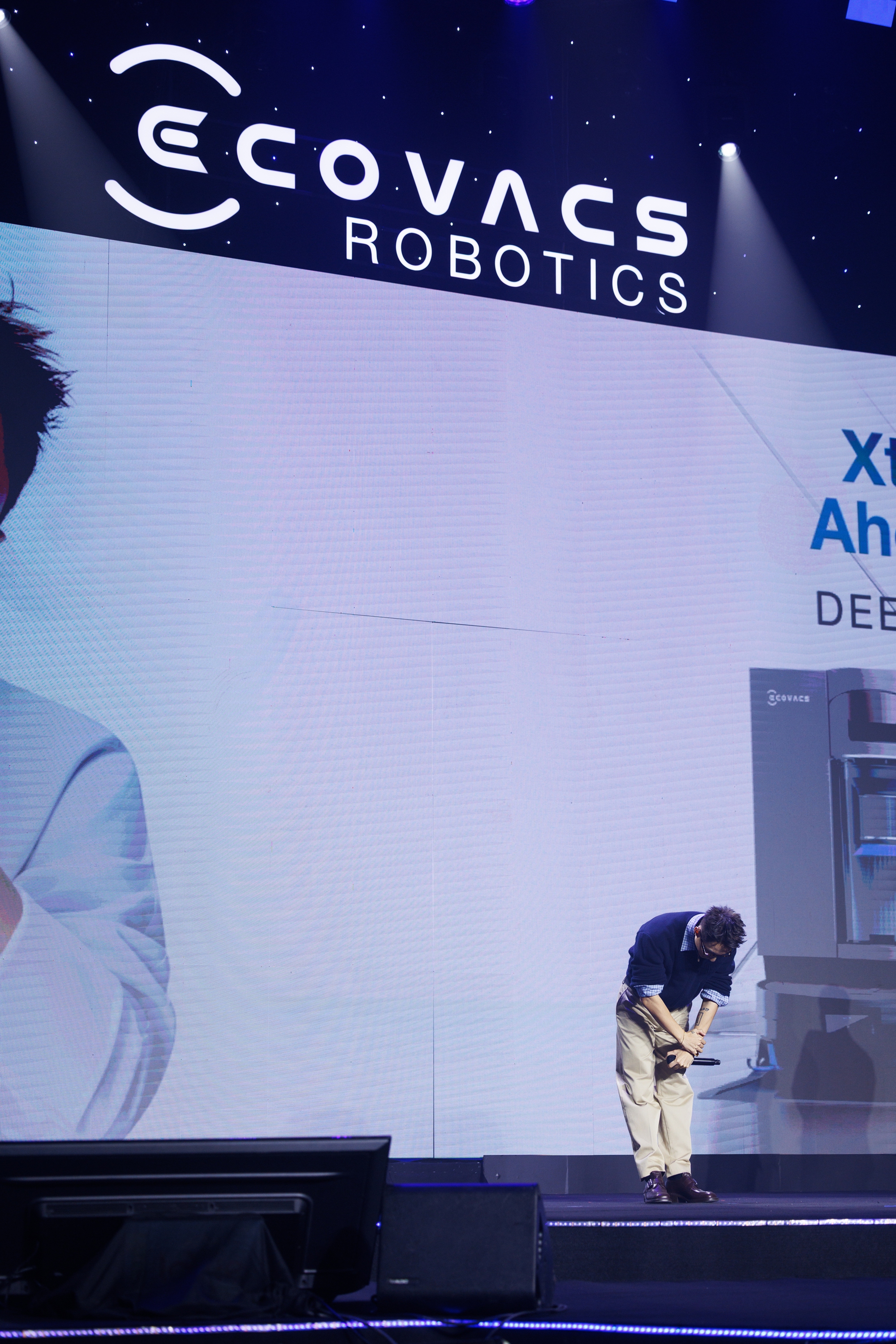 2 mẫu robot hút bụi, lau nhà vừa được Sơn Tùng M-TP giới thiệu có gì đặc biệt?- Ảnh 2.