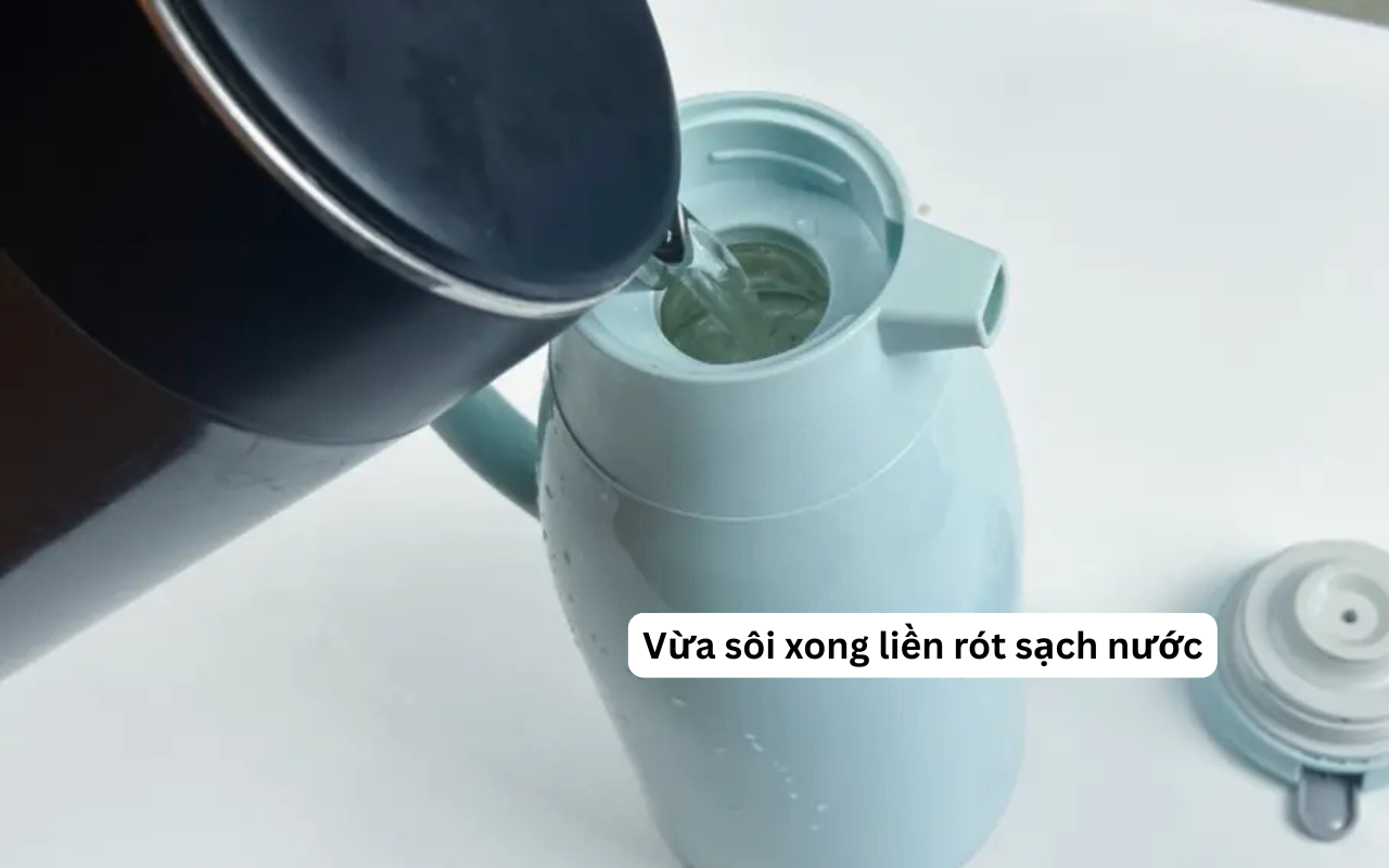 Hết cứu nổi 5 lỗi tày trời khi dùng ấm nước siêu tốc: Tuổi thọ tụt dốc, còn dễ sinh bệnh- Ảnh 2.