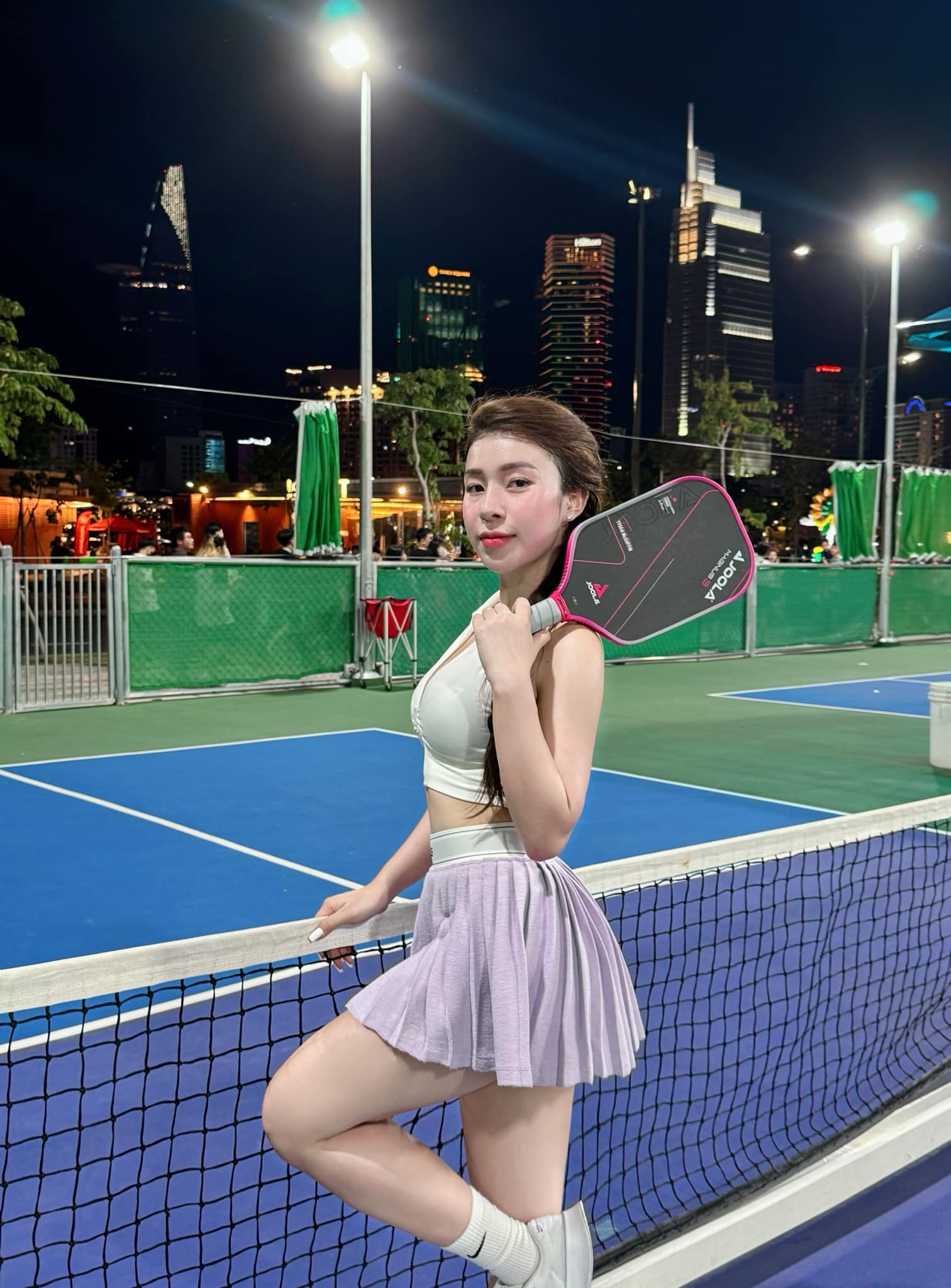 Danh tính cô gái bị mắng 