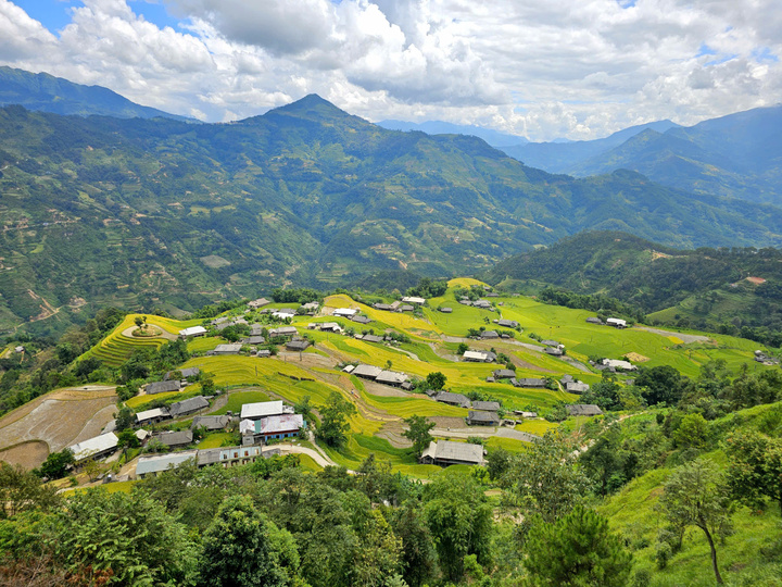Ngắm những thửa ruộng bậc thang tuyệt đẹp ở Hoàng Su Phì- Ảnh 3.