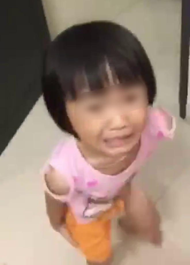 Xác minh video bố bạo hành, bắt con bảo mẹ 'gửi tiền về'- Ảnh 1.