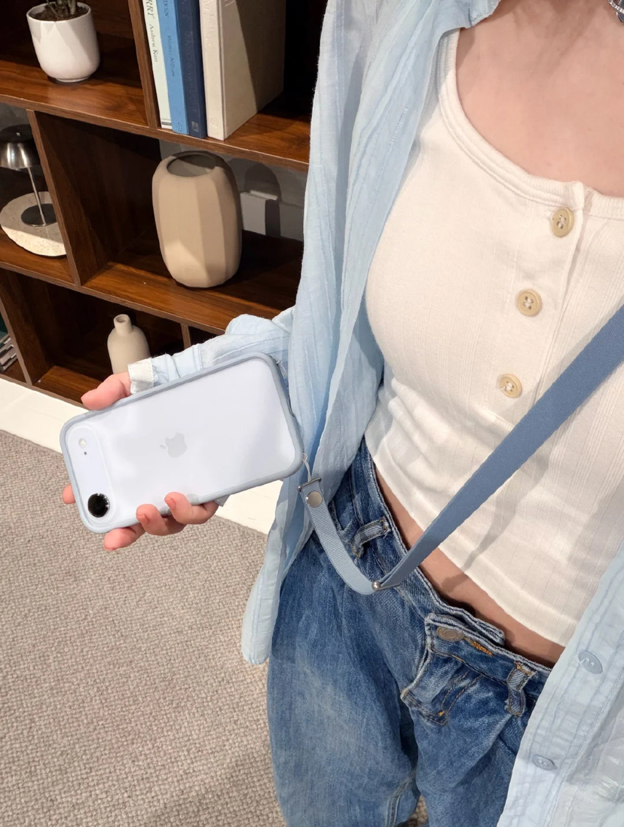 iPhone 17 vừa ra mắt, spotlight đã vội thuộc về loạt ốp và phụ kiện quá chất đi- Ảnh 4.